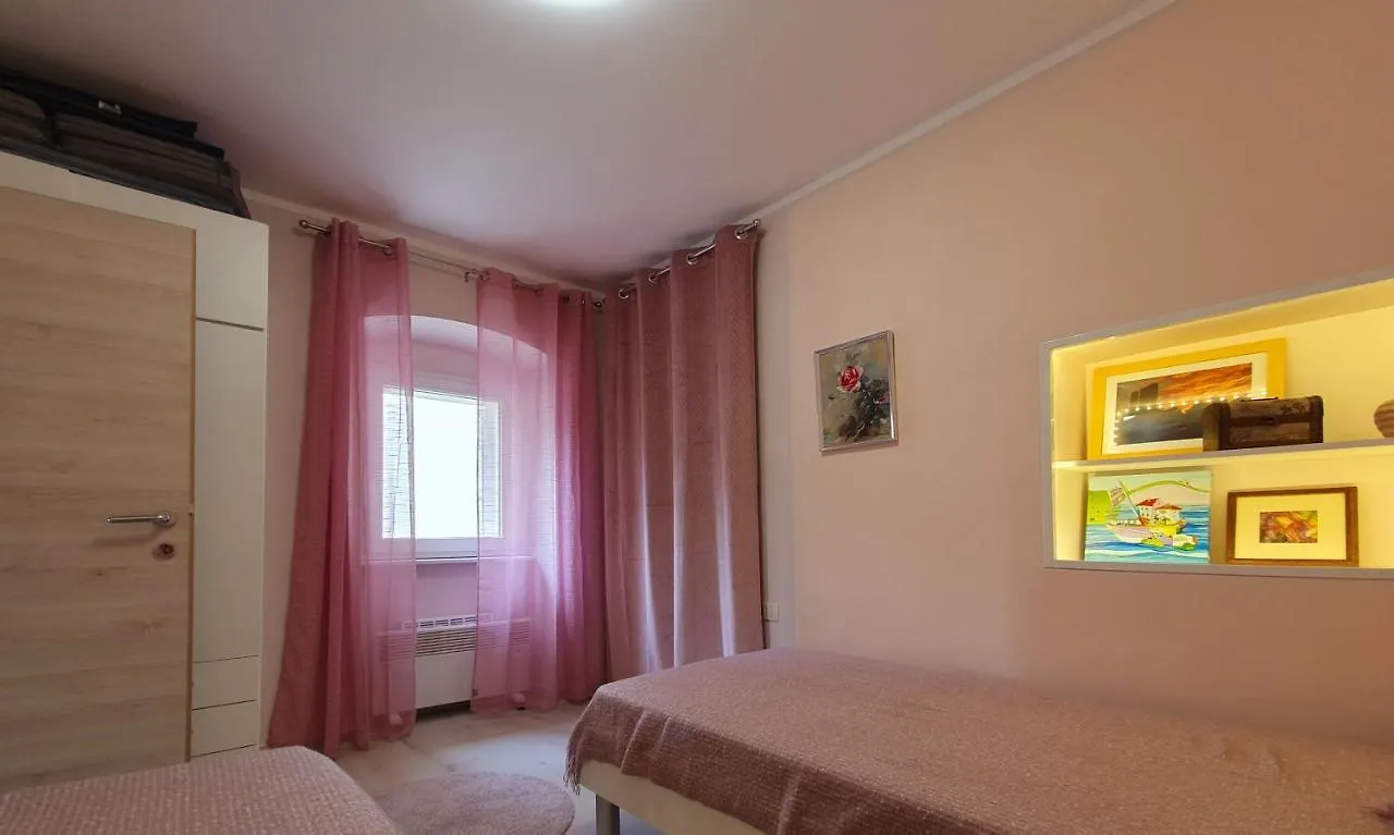 Apartment Amalija With Terrace & Private Parking Rijeka
