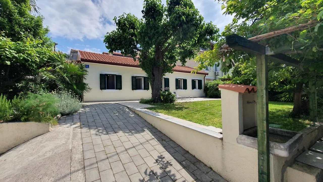 Apartment Amalija With Terrace & Private Parking Rijeka 0*,  Croatia